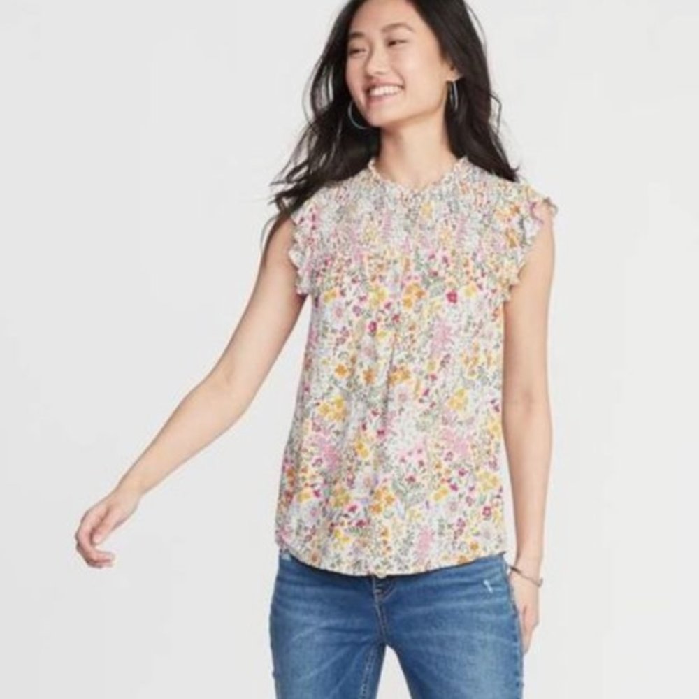 Old Navy Floral-Print Smocked-Yoke Top M